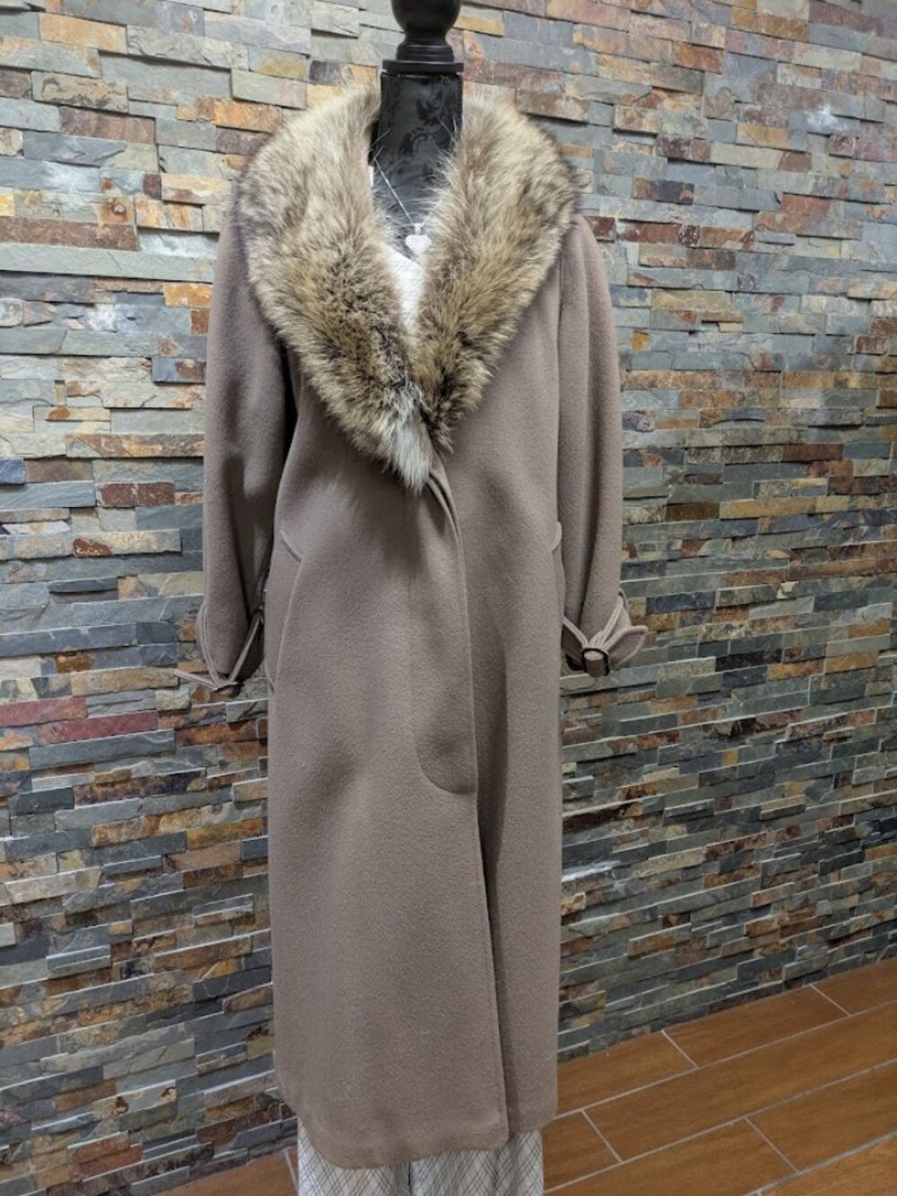 Classic Boiled Wool Long Belted Coat with Real American Raccoon Fur Collar, M